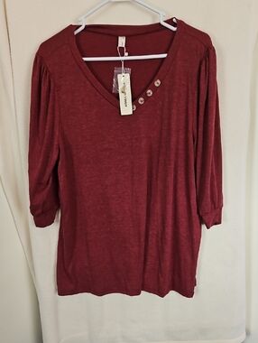 Agnes Orinda V-Neck Button Accent Top - Wine